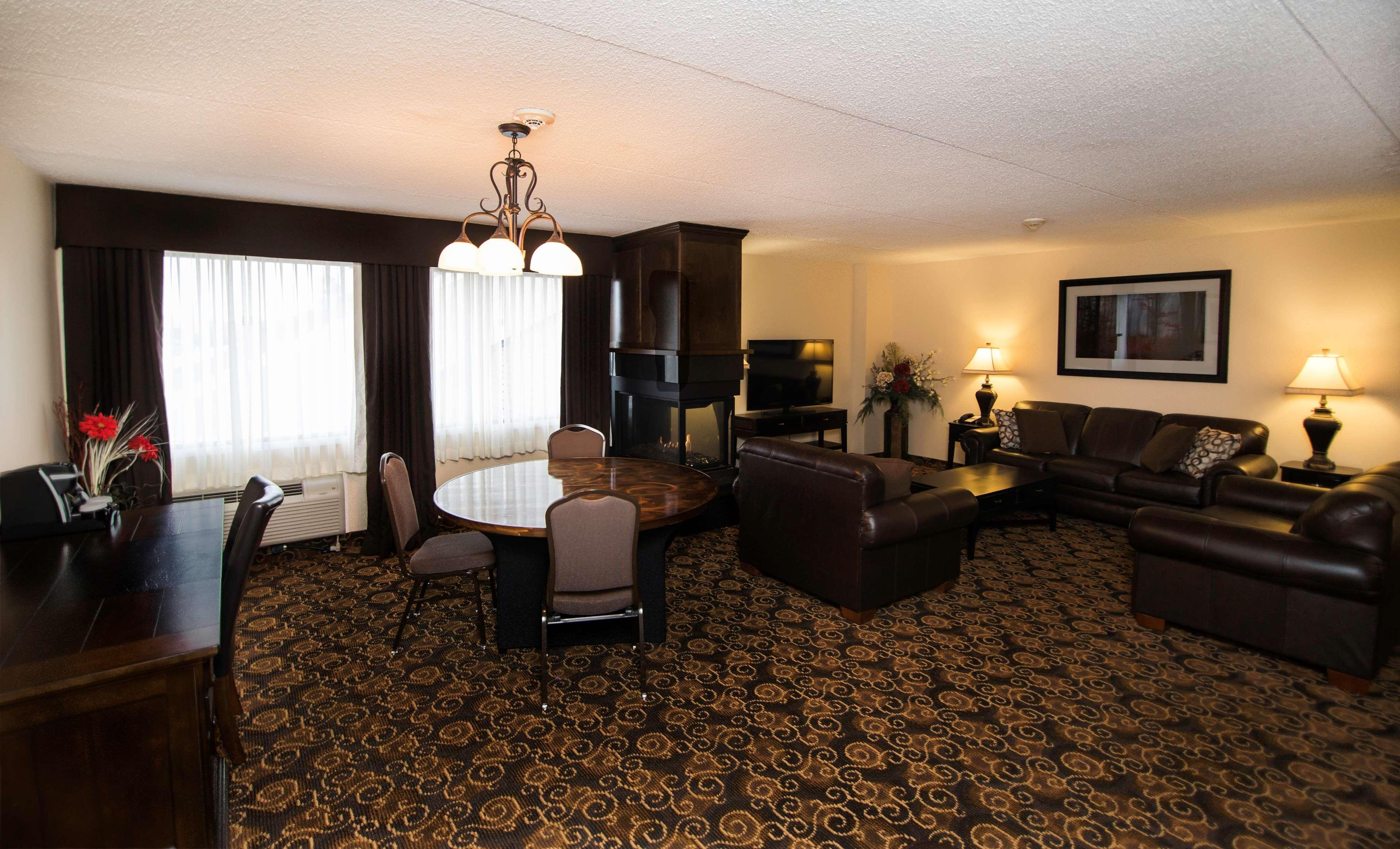 Best Western Plus Dryden Hotel And Conference Centre Exteriör bild