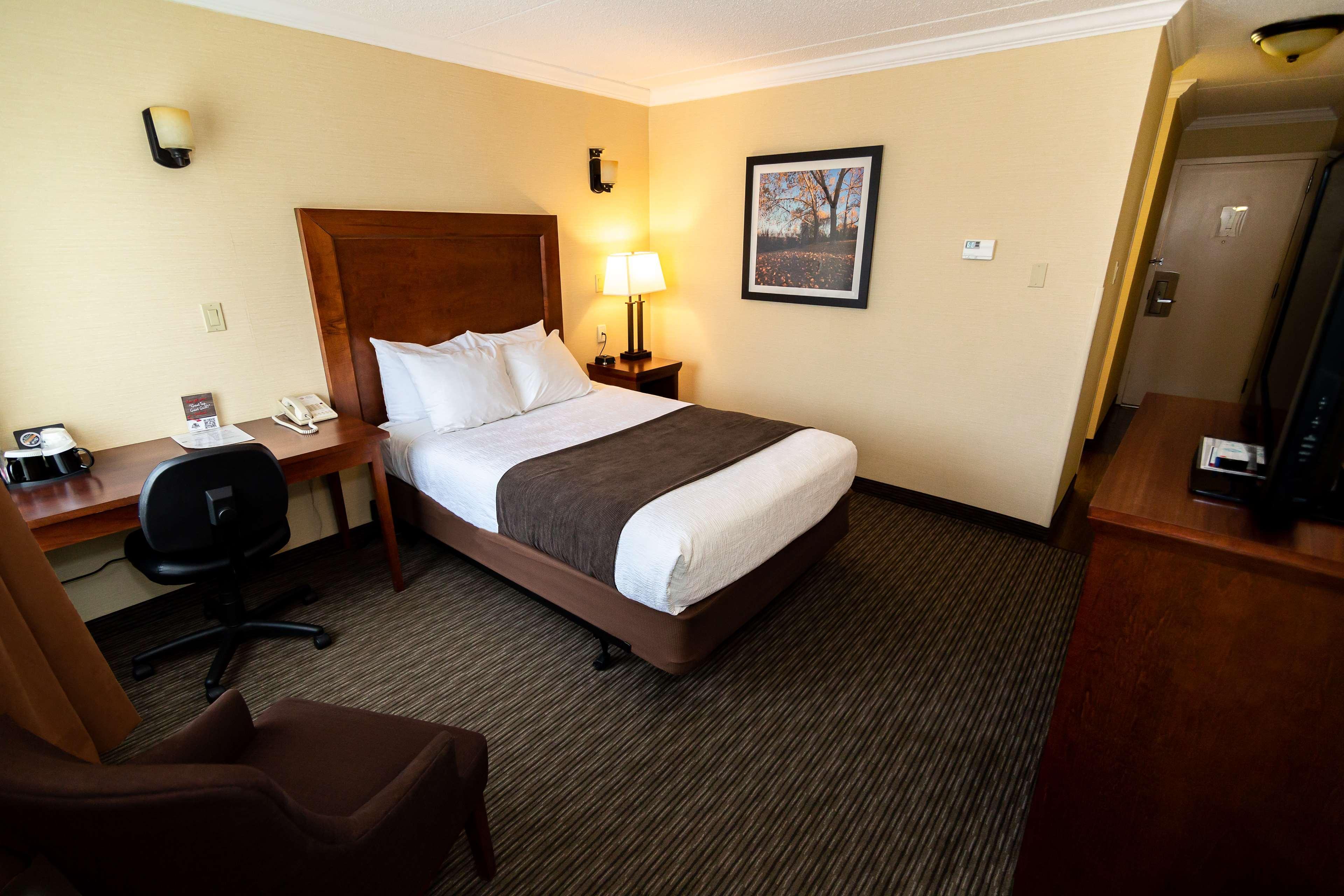Best Western Plus Dryden Hotel And Conference Centre Exteriör bild